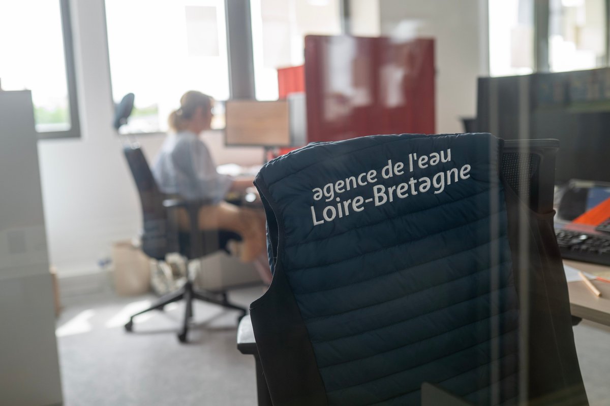 Prefet22's tweet photo. 💧L'occasion de réaffirmer le fort ancrage territorial de cette délégation, qui œuvre au quotidien sur les 4 départements bretons pour accompagner les collectivités et les acteurs locaux face aux défis de la transition écologique. https://t.co/8L84Dv0pBQ