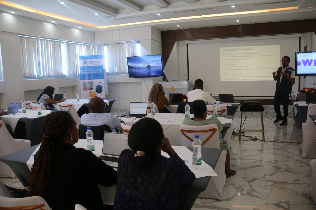 WHOEthiopia's tweet photo. @WHO collaborates with @FMoHealth ๐ช๐น to strengthen Maternal Child and Adolescent Health (MCAH) knowledge management capacity and documentationโleveraging digital platforms. #KnowledgeManagement #DigitalHealth #HealthEvidence https://t.co/YJbVvUu9Km
