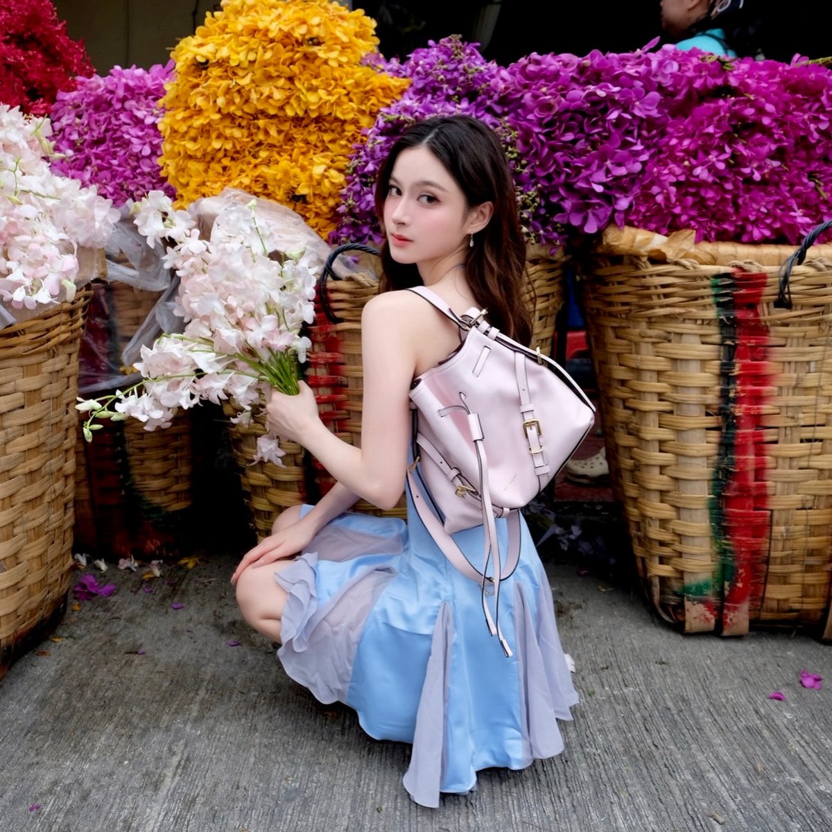 primiitrend's tweet photo. ɪɢ: ᴘʀɪᴍɪɪʟʏ ᴜᴘᴅᴀᴛᴇ 

Pinky way 💞💗🌸🌺

#primiily #ลูกหมีของพรีม 
#Givenchy @givenchy https://t.co/YN9hruvRoX