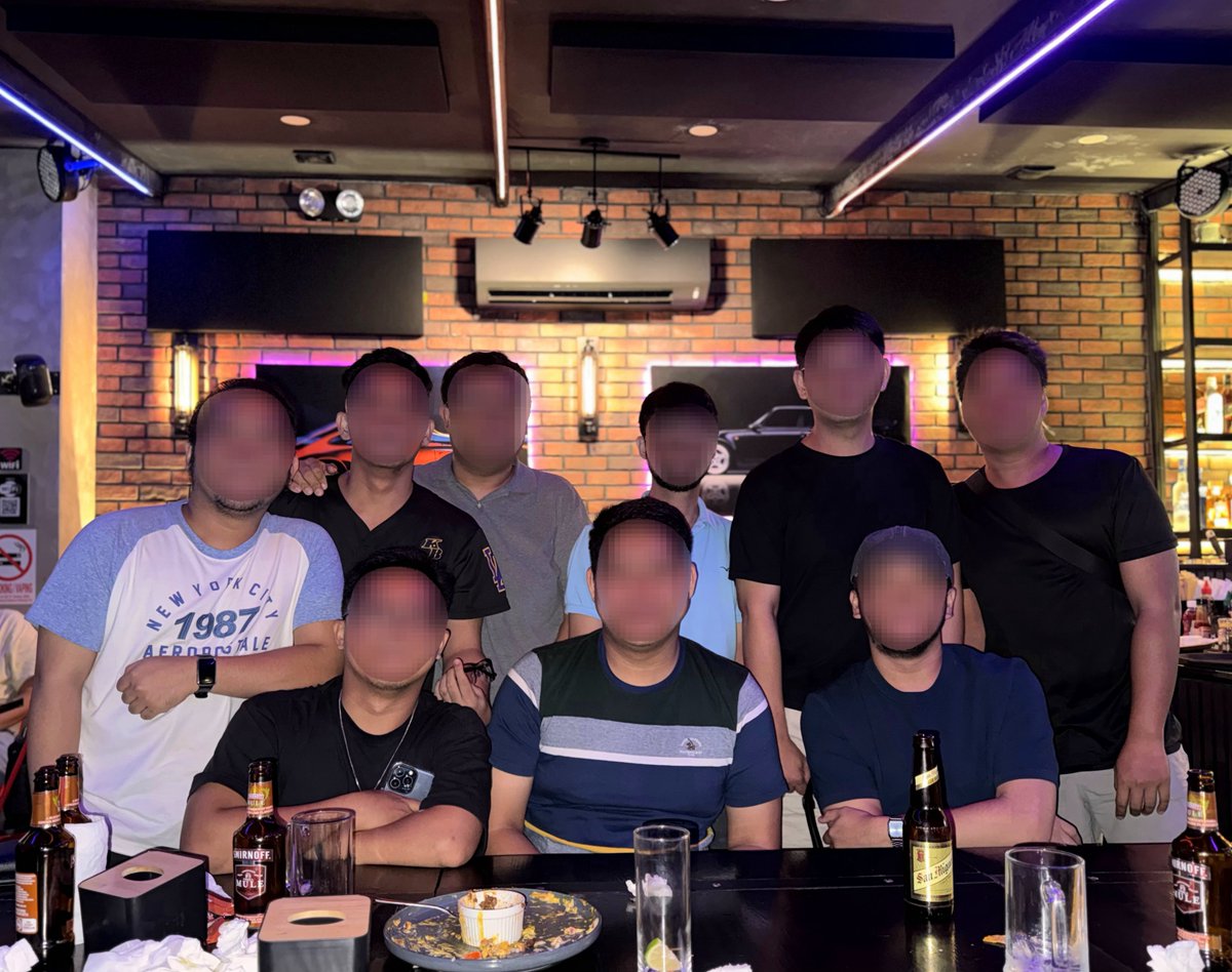 BJuicers12's tweet photo. Tara barik? Kami na bahala sa masarap na kwentuhan 🍺 https://t.co/MDi9DVrGBS