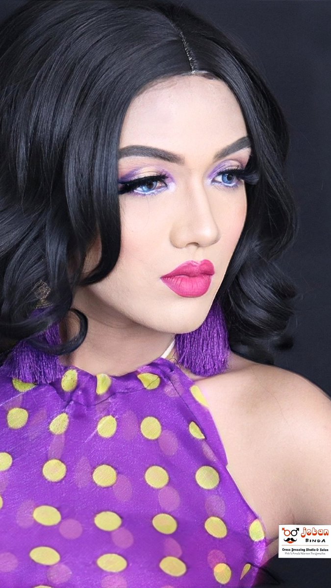 jobanbinda's tweet photo. Fashion is always evolving, with trends returning in fresh new ways each era. At Joban Binda Cross-Dressing Studio & Salon in Mumbai, we stay current with modern styling
#m2fmakeup
#maletofemalechallenge
#boyinskirt
#jobanbindacrossdressing https://t.co/o8r5XbmQK0