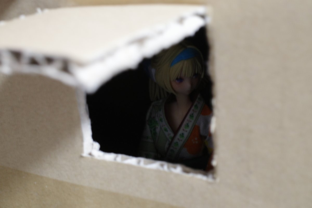 ジオラマブレイカー AKG卓の一部を有償でお譲り下さるディーラー様が