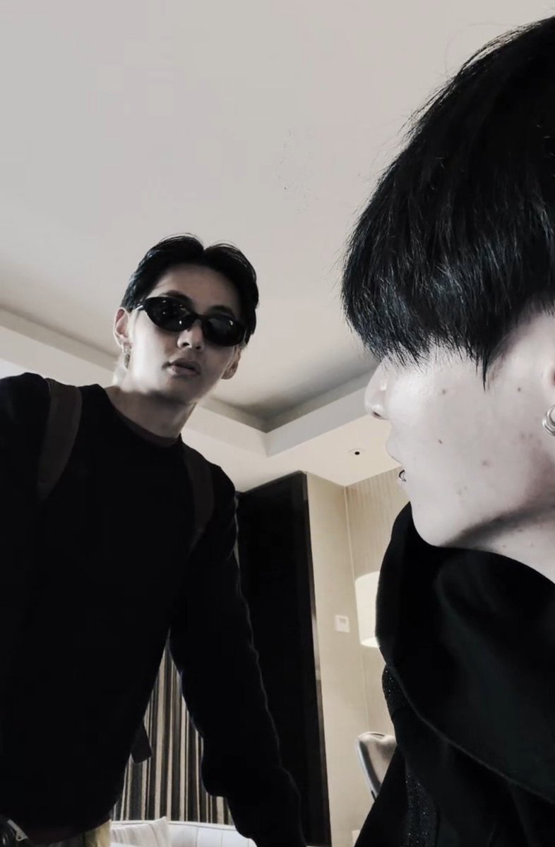 ara⁷ 🪭 || STREAM ARIRANG! tweet media