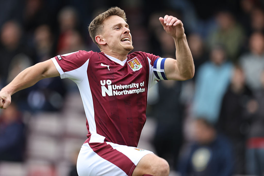 chronsport's tweet photo. Breaking: Sam Hoskins signs new Cobblers deal - details: https://t.co/JDSmh4UOVb https://t.co/eOJBc17obq