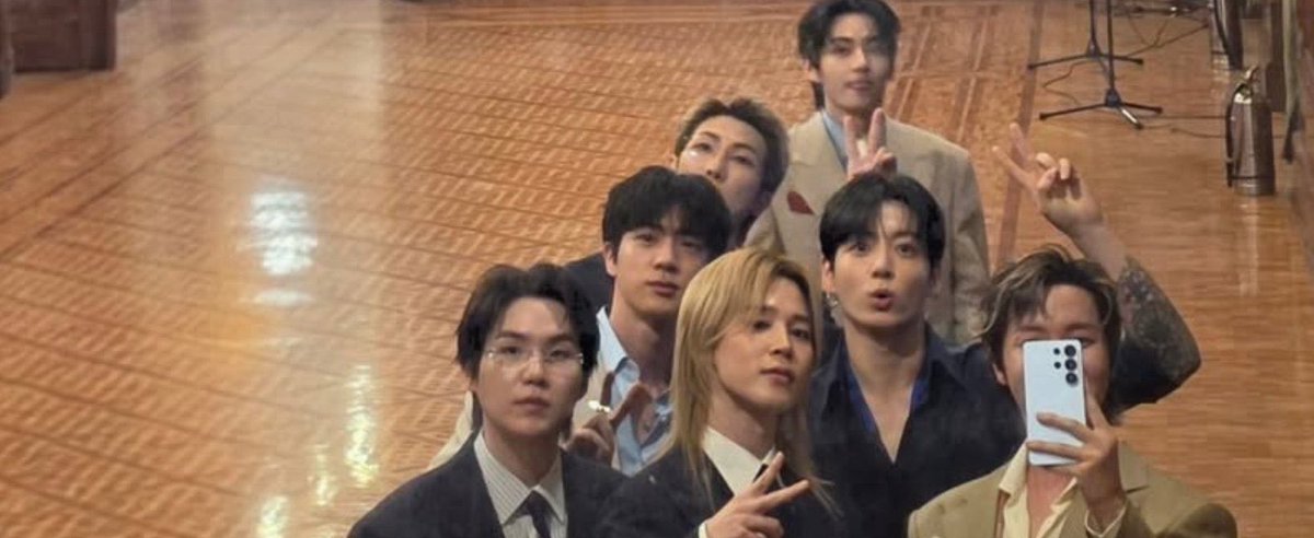 。*𝔐𝔬𝔫𝔫𝔵𝔵⟭⟬ ⊙⊝⊜ 🇲🇽 vio a los tannies d3 tweet media