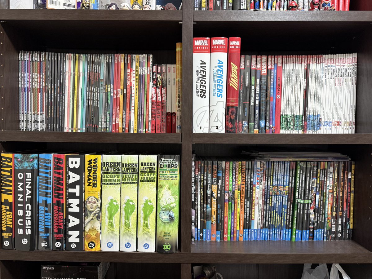 typo_comma's tweet photo. Nobody asked but these are the comics I've bought so far https://t.co/CdqVRYfdlE