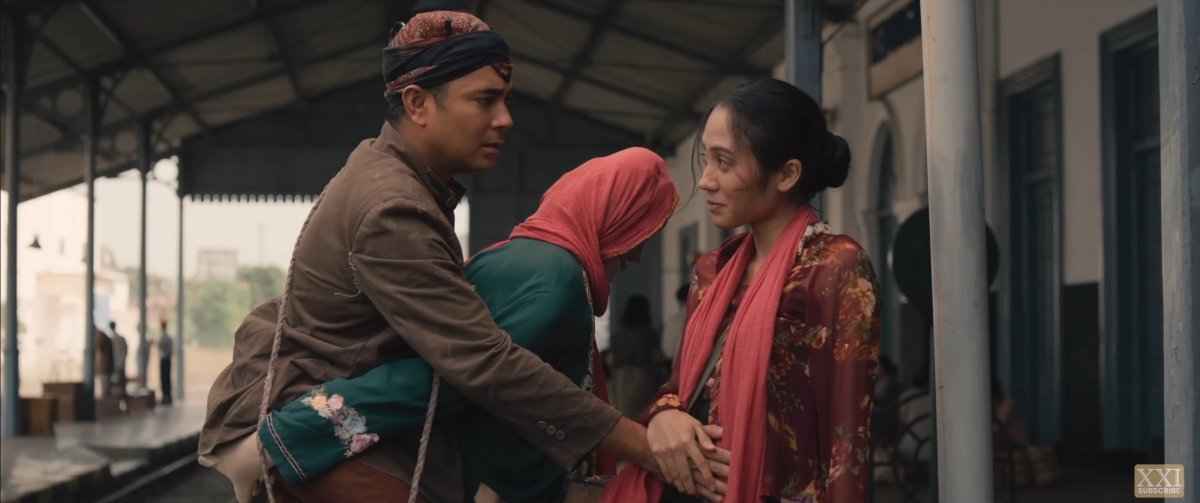 HabisNontonFilm's tweet photo. BADUT GENDONG ini one of the best horror-action dari sisi villain. Setara sama QODRAT. Origin yg solid!

Jujur sempet salah ekspektasi bakal bagbigbug bertubi2. Tp gataunya banyak porsi emosional yg sedih, bikin empati &amp; dilema.

Bener2 definisi wong kalahan yg akhirnya melawan. https://t.co/mc3bli6AZz