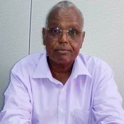 ibrahimhamadouh's tweet photo. Mr Dini Mohamed Bourhan a été rappelé à son créateur. Dini M. B. a été un administrateur spécialiste de la démographie avec les ramifications régionales.1 expert en sociologie des ptions nous a quitté. J’adresse mes condoléances les + attristées à sa famille durement éprouvée. https://t.co/SVF0gw2I0y