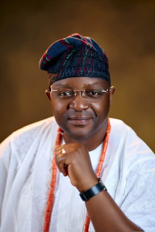 BukolaOlopadee tweet picture