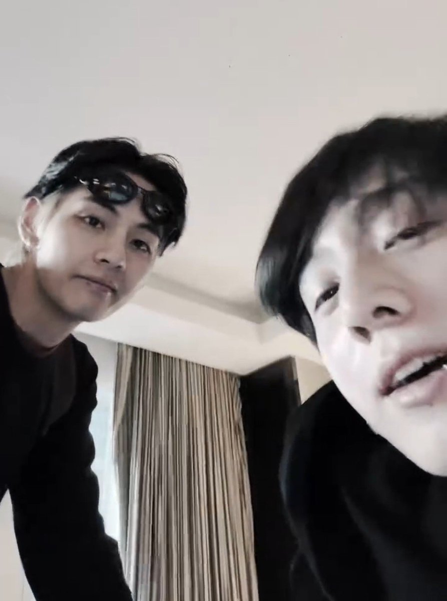 ara⁷ 🪭 || STREAM ARIRANG! tweet media