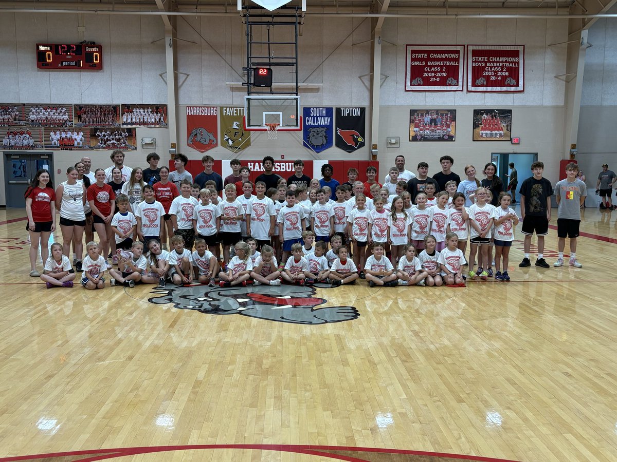 Harrisburgath's tweet photo. Harrisburg Youth Basketball Camp was a huge success with over 115 campers. Thank you to all the campers who put the time in this week! The future is bright for Harrisburg Basketball!!! #BulldawgPride

@HburgBoosters @TheSteveCombs @KFish415 @Vdebs15 @CoachHunziker https://t.co/QmSEHEqah7
