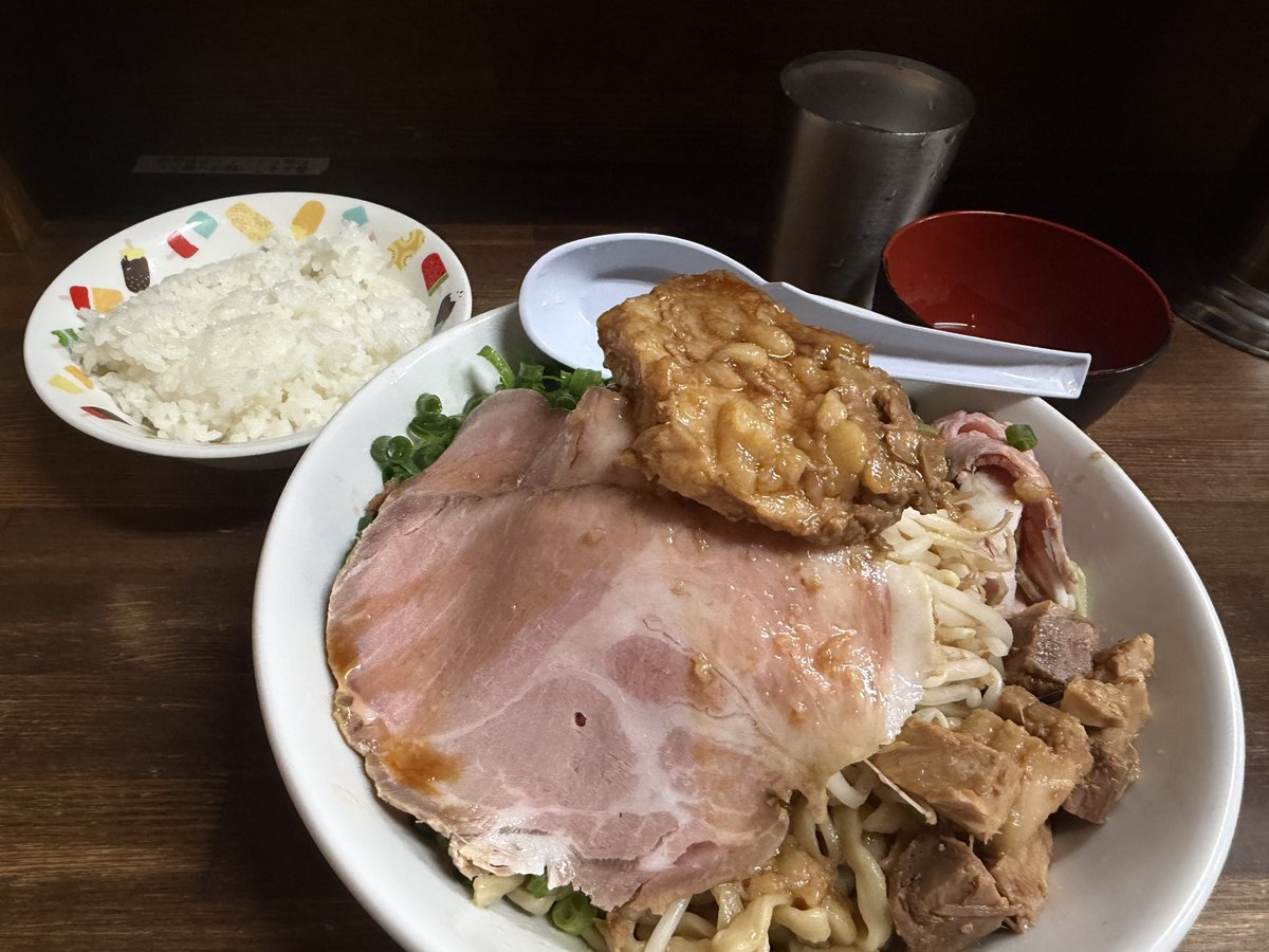 しょまたん tweet media