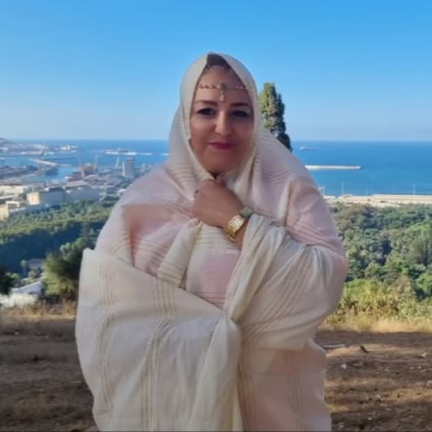 RechalTatach's tweet photo. هلأ أكتب هذي الحروف إلى كل الرائعين الذين يمرون بصفحتي الشخصية إلى أولئك الذين يتركون عطرهم عالقا بحروفي إلى الاخوة والأخوات هدا حسابي جديد وأكون شاكرة لكل من يتابعني على حسابي هدا. ♥️🇩🇿💓
#Elina🇩🇿 https://t.co/Bpcq8Gj6El