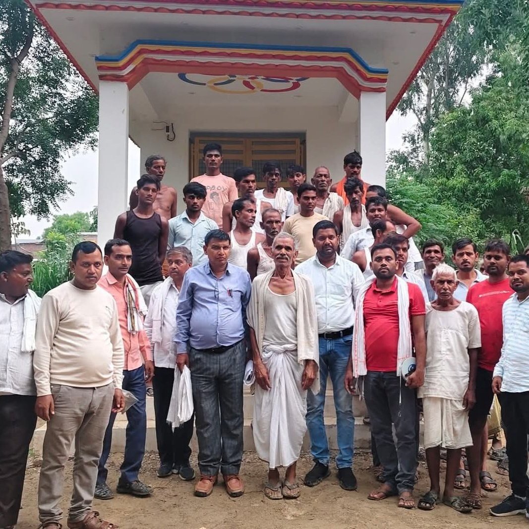 ambedkariteIND's tweet photo. In Hardoi, Uttar Pradesh, members of the Maurya community are being stopped from installing a statue of Gautama Buddha on their own private land. Under pressure from hindutva forces, the administration is denying them even this basic democratic and constitutional right.

What makes this even more shocking is that Uttar Pradesh’s Deputy Chief Minister, Keshav Prasad Maurya, himself comes from the Maurya community, yet the voices and rights of his own people are being crushed in broad daylight.