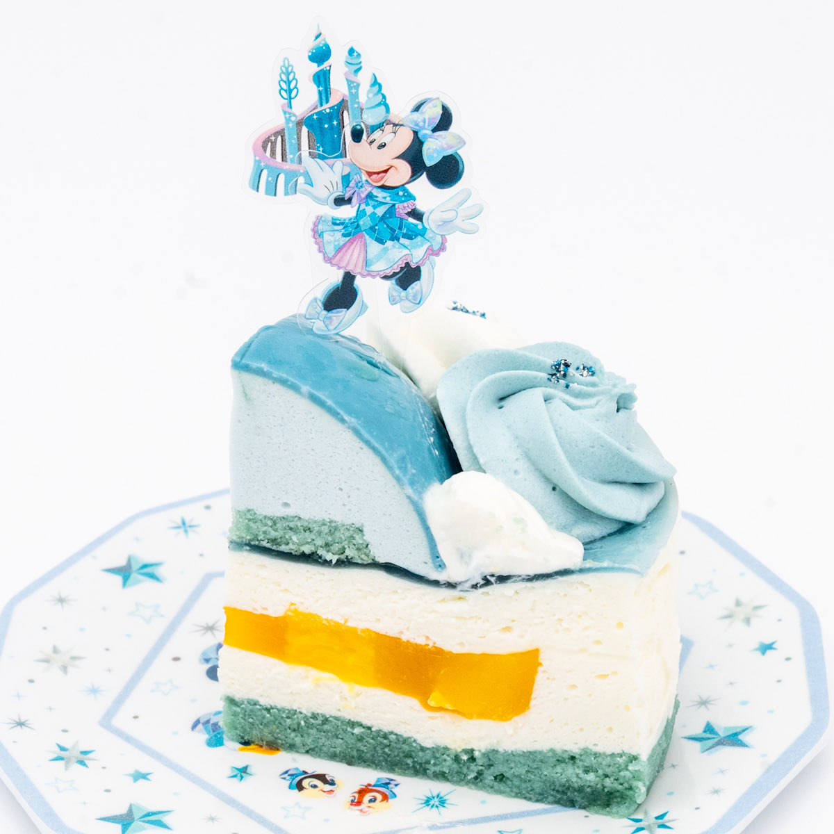 テーマカラーのジュビリーブルーが目を引くアニバーサリーケーキ