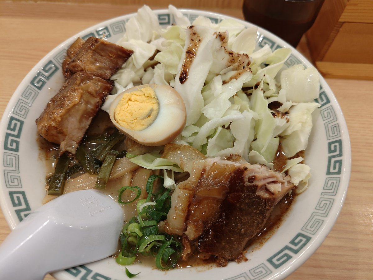PONPONMETAL's tweet photo. 新橋の桂花で太肉麺を食す。ちょうど三田線の入り口にあるのがトラップだな〜 https://t.co/31JnQlXj4H
