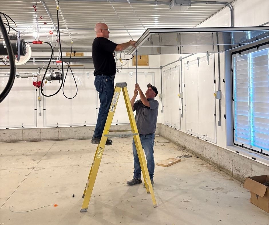 ClarkAgSystems's tweet photo. Teamwork makes the dream work.

After 75 years, strong supplier relationships are a big part of what we do.

We’re proud to work hand in hand with partners who help bring projects to life.

#CanadianAg https://t.co/SrOas8QnjX