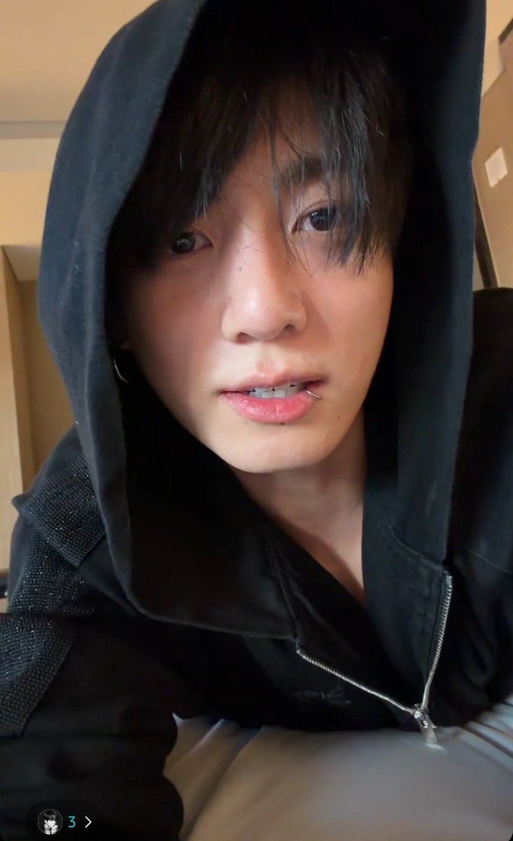 icemochijimin's tweet photo. 존잘쌩얼의 정석이야 https://t.co/V43Jh98GMm