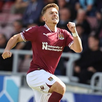 CobblersPast's tweet photo. 🐐He's not done yet! ❤️

From trialist in 2015 to one of the greatest modern Cobblers servants. 👏

@SamHoskins_14 has now signed a new contract with Northampton Town after 11 years at Sixfields.

465 appearances.
104 goals.
Second highest appearance maker in club history.

#ntfc | #ShoeArmy 👞