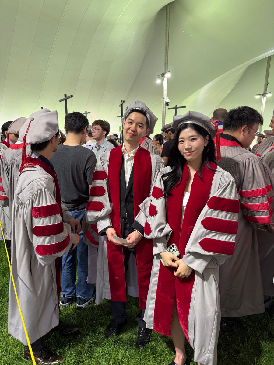 mit_dmse's tweet photo. DMSE advanced-degree graduates gathered in Saxon Court ahead of Wednesday’s @MITEngineering and @MIT_SCC ceremony in Killian Court. https://t.co/rp3BzgUKyz