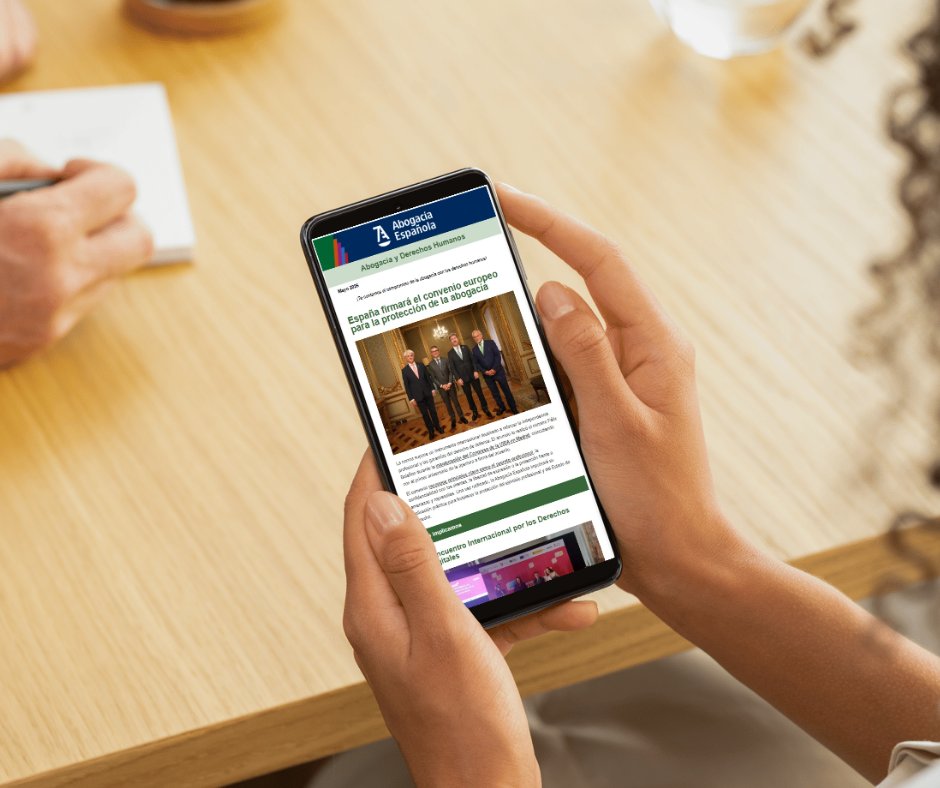 AbogaciayDDHH's tweet photo. ¿Quieres estar al día con todas las acciones de la abogacía por los #DDHH? 🌍💼

Ya tienes en tu buzón la #Newsletter mensual de la Fundación con las claves y acciones más importantes de estas semanas. 

🗞️Suscríbete para estar informado.

https://t.co/wyThzbCLCL https://t.co/FDSoM3w697