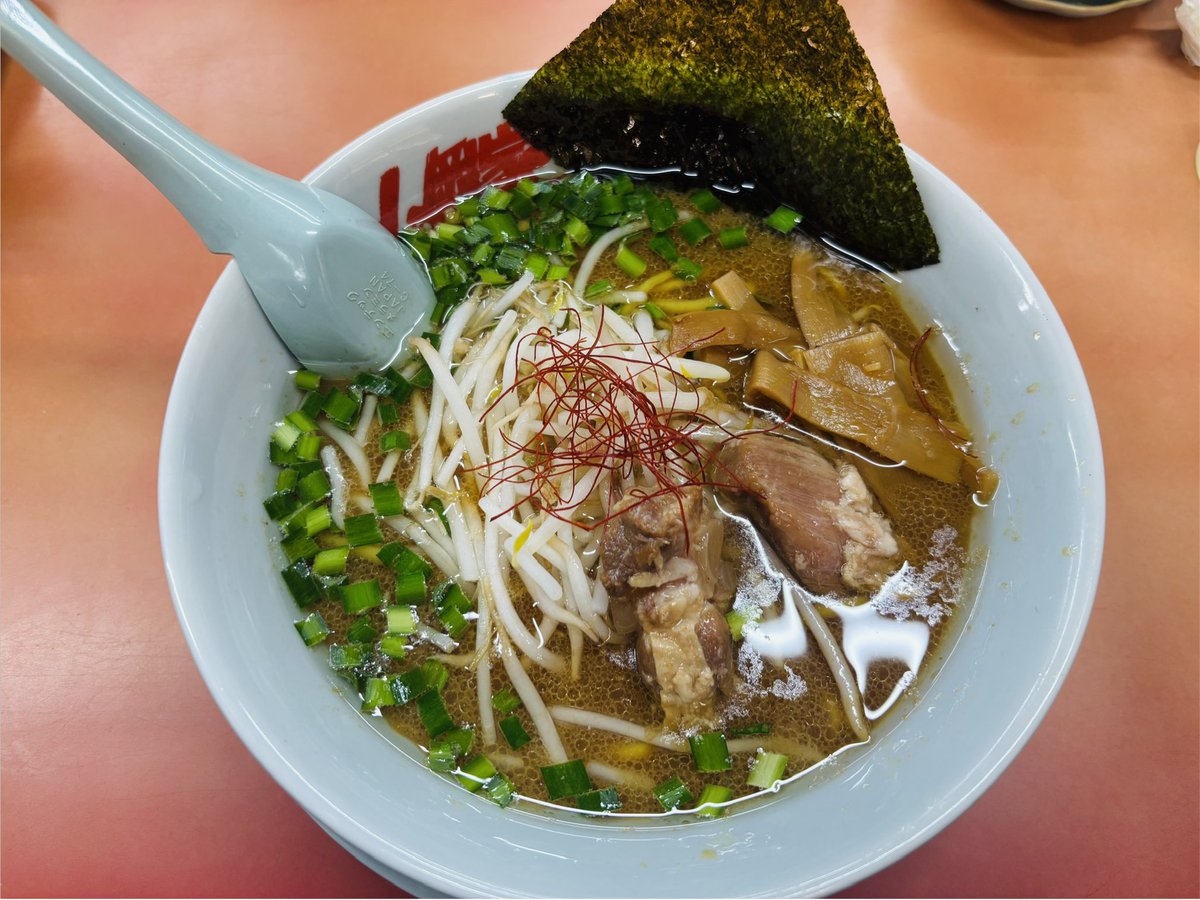 ena_typeab's tweet photo. 山岡家で飲むレモンサワーが1番好き

#山岡家
#ラーメン https://t.co/fS0hXobrDq