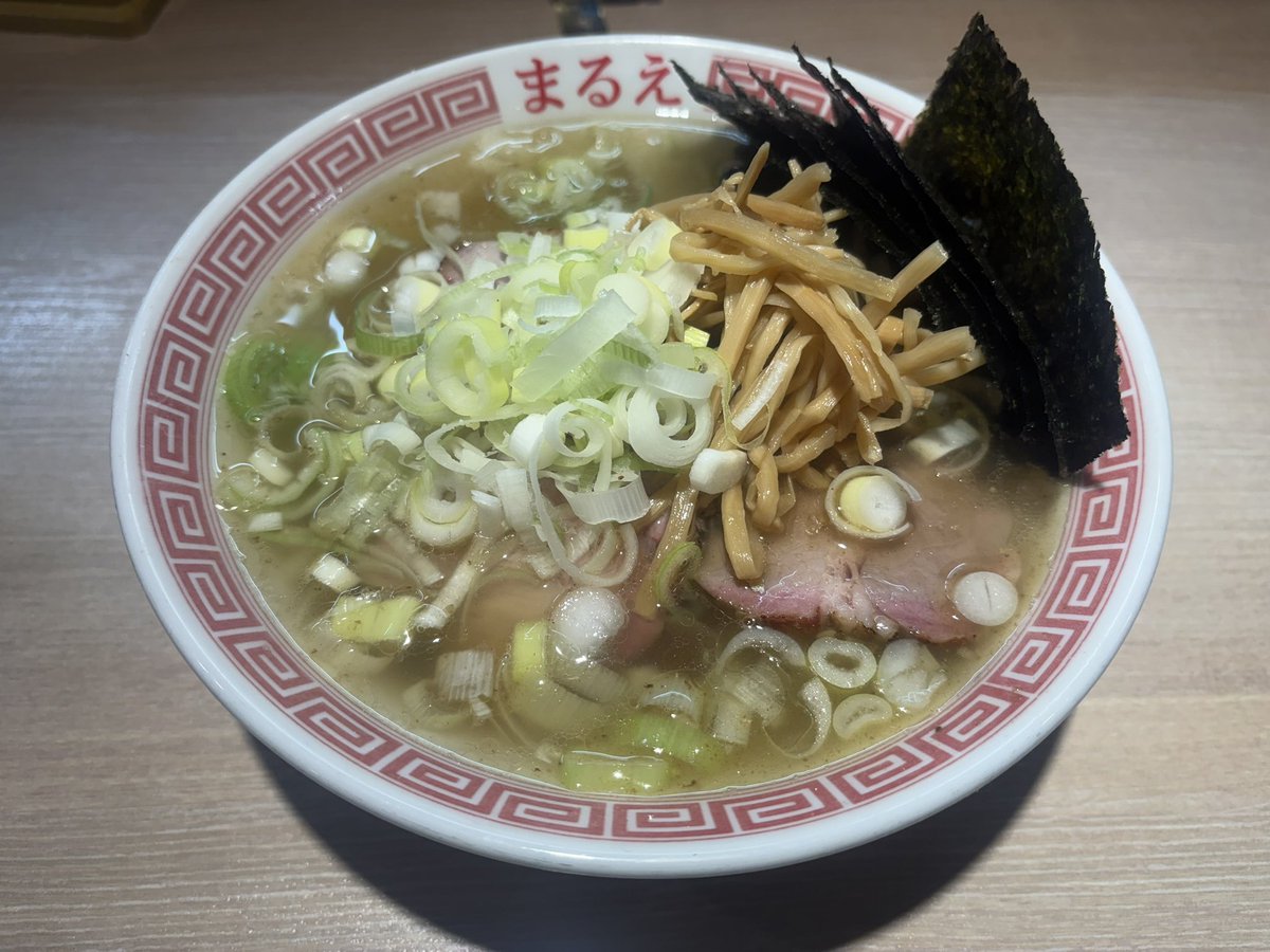 parukissimo's tweet photo. ラー活その②
田端に所用があって向かう途中に、入院中に見ていたTikTokに出てきた巣鴨のまるえさんへ！
平打ち太麺とチャーシューが美味かった！！
今回は塩を食べました���、醤油も気になるので、また行ってみたい✨ https://t.co/rIuyQbsT7i