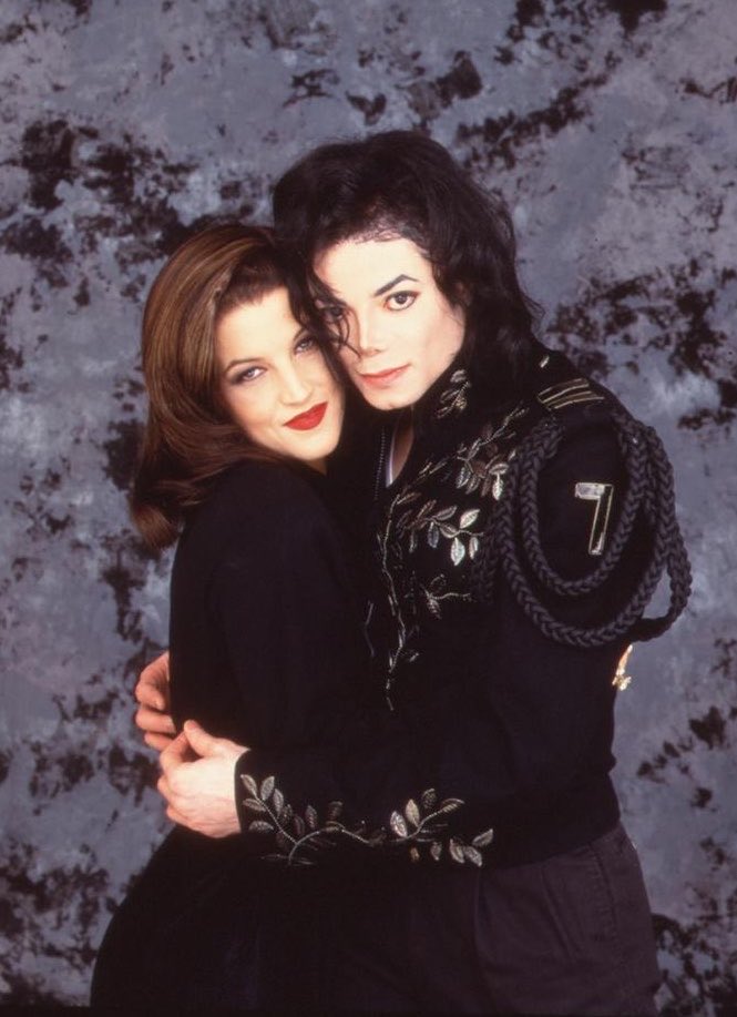 R0CKWlTHYOU's tweet photo. hear me out  !!! young michael is more jacob because he had that devoted, slightly pathetic “i’ll wait for you forever” energy, while older michael is more edward because his love feels obsessive, passionate, intense and deeply melancholic https://t.co/Xc2EEo02KV