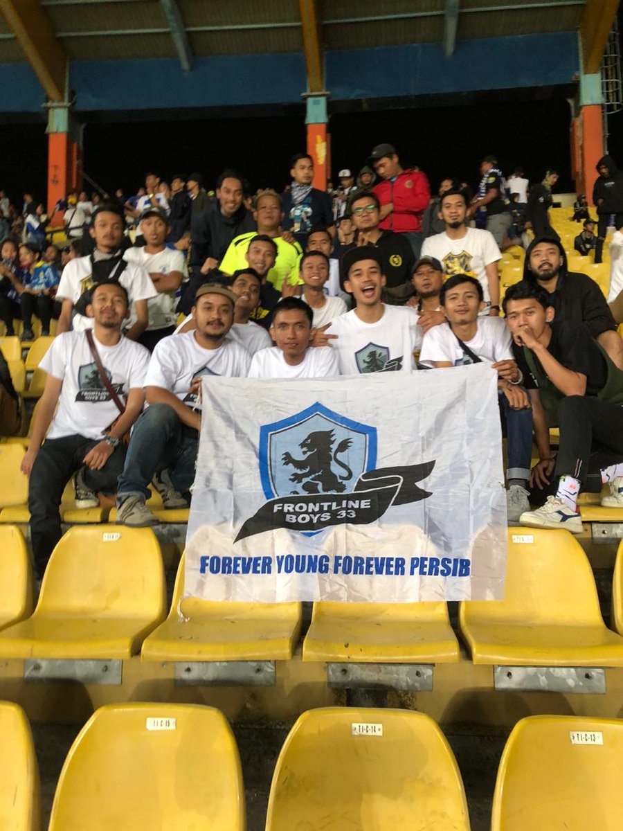 becatigulingg's tweet photo. FRONTLINE FOREVER FRONTLINE https://t.co/htyY20e6V0