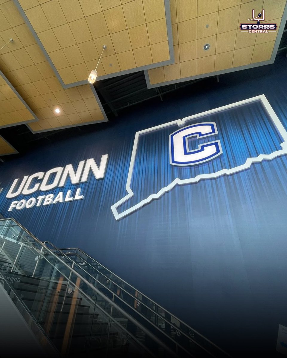 StorrsCentral's tweet photo. UConn is bringing serious talent to Storrs for its first official visit weekend 👀

Big-time prospects from across the country and rising national recruits are set to be on campus as the new staff makes an early statement on the recruiting trail 🔥

👉 READ: https://t.co/JI9NtSYgvg