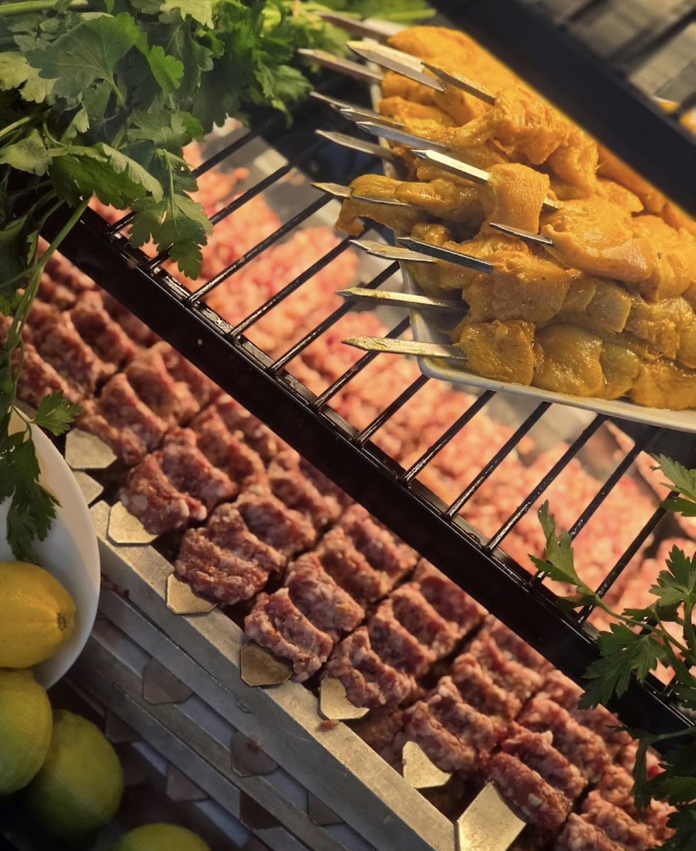 Duhok_Buzz's tweet photo. A Kurdish restaurant named after Duhok in Norway 🇳🇴

Serving authentic grill cuisine with a special focus on flavorful kebab prepared with renowned Kurdish expertise, alongside delicious baklava for dessert. 🧁 https://t.co/PVp8GrjsKf
