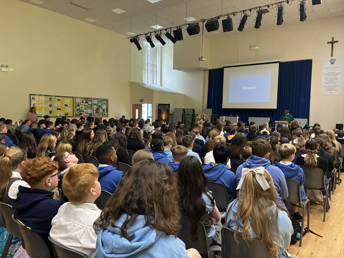 StAndrewsHS's tweet photo. Thank you to Fr Igwe for celebrating our Primary 7 Mass of Welcome today. 🙏 https://t.co/KfOi8wBzFA