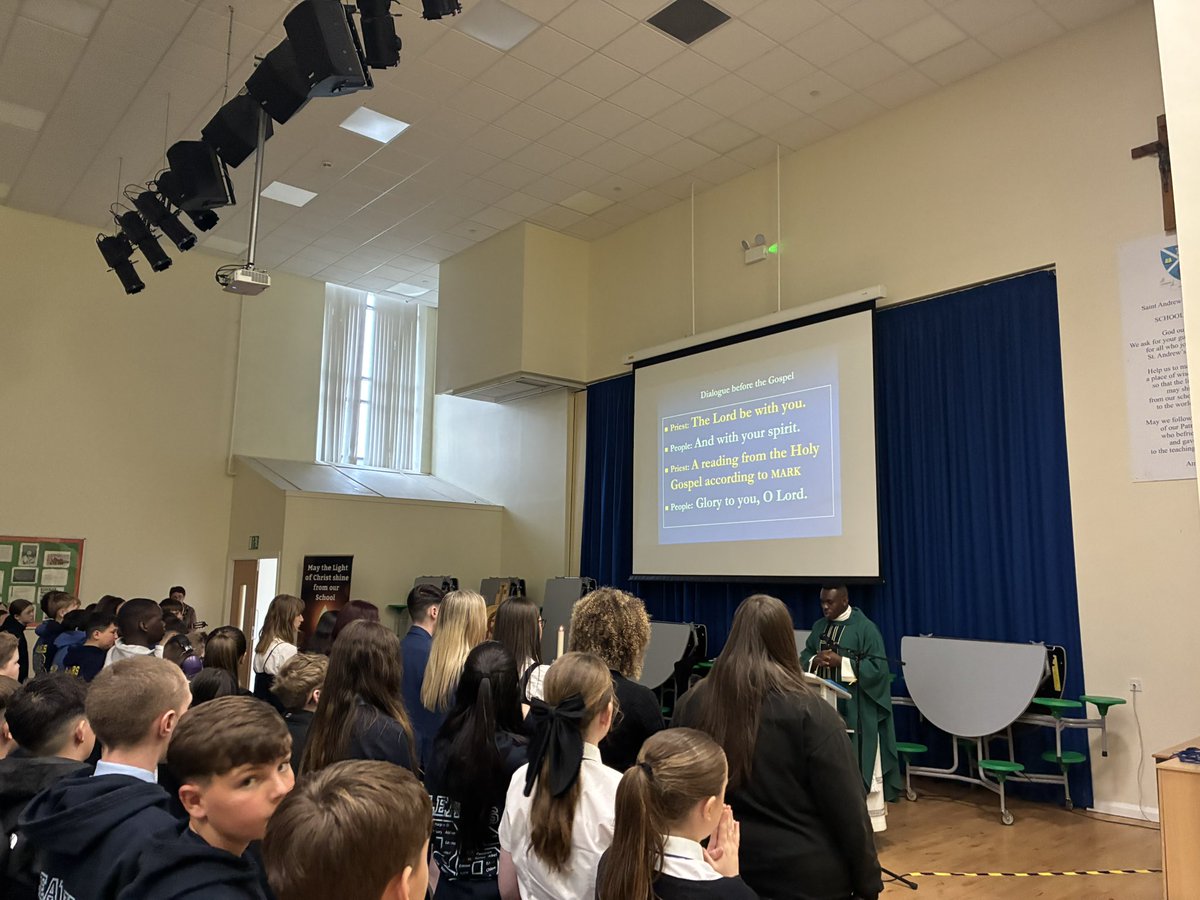 StAndrewsHS's tweet photo. Thank you to Fr Igwe for celebrating our Primary 7 Mass of Welcome today. 🙏 https://t.co/KfOi8wBzFA