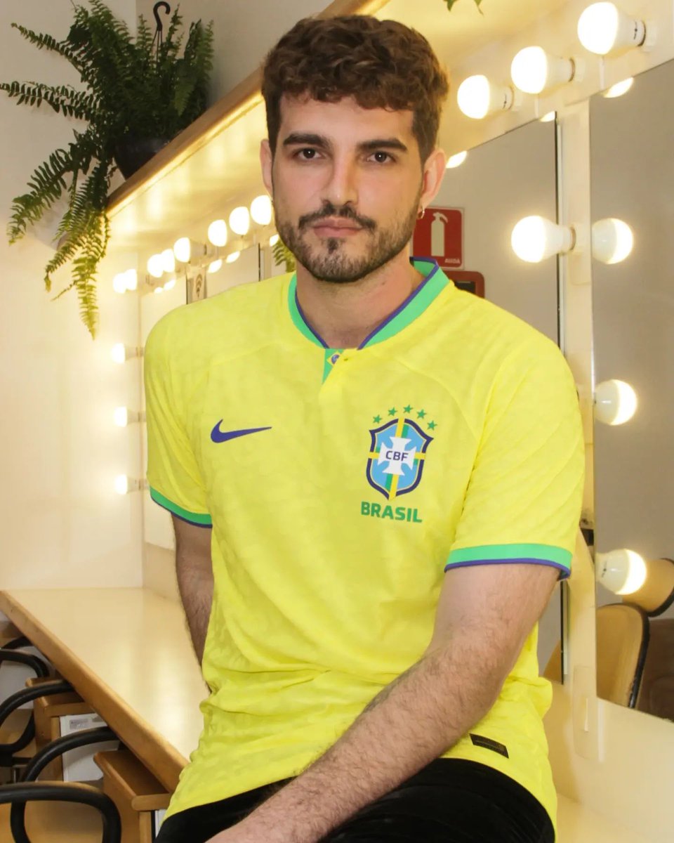 sitejaobrasil's tweet photo. Só o comeback dele traria o hexa pro Brasil https://t.co/bfpAsJPTWf