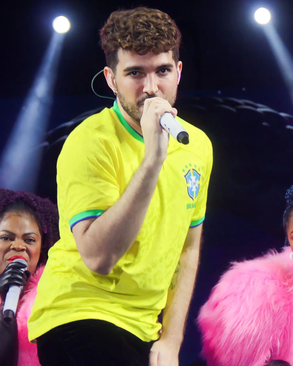 sitejaobrasil's tweet photo. Só o comeback dele traria o hexa pro Brasil https://t.co/bfpAsJPTWf