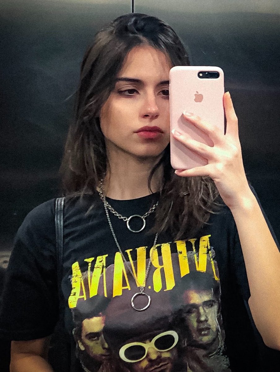 eduarda tweet media