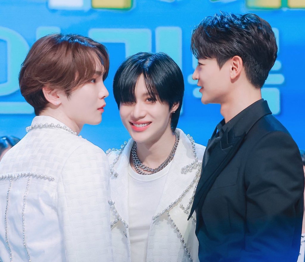리 lee tweet media