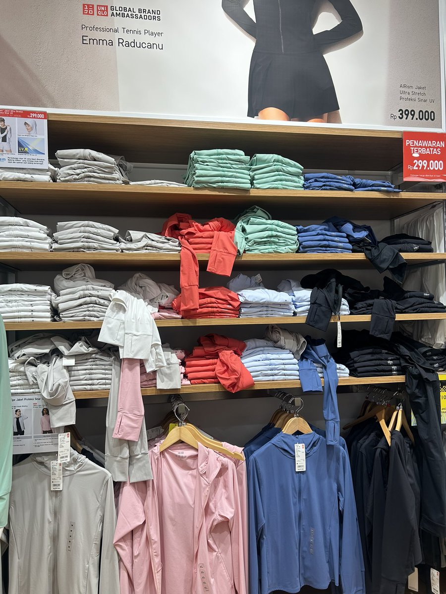 clningy's tweet photo. Halo Open jastip uniqlo airism Exclusive opening offer yuk bisa oyen https://t.co/BcfsNHmIFz