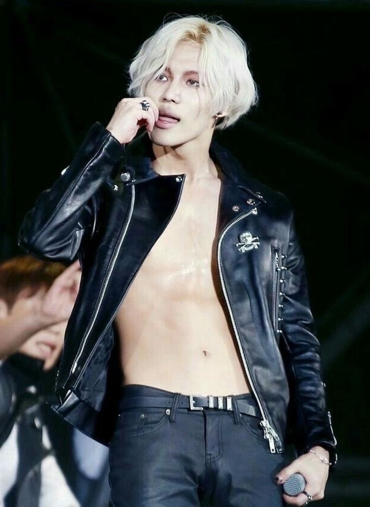 nico | SHINEE ATMOS tweet media