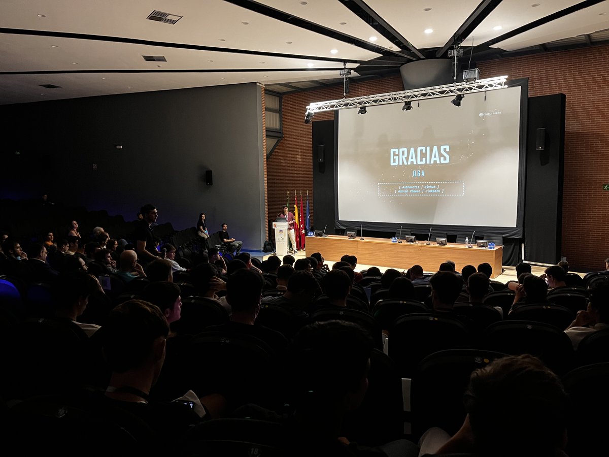 FutureSpaceES's tweet photo. Hoy en @c1b3rtr4cks en @UAM_Madrid hemos vivido una gran jornada de #ciberseguridad, talento e innovación. 💡

Seguimos impulsando el conocimiento y la colaboración en el ámbito digital conectando ideas y personas. 🌐

Gracias a organizadores, ponentes y asistentes un año más. 💙 https://t.co/1Tv5Nkgdqn