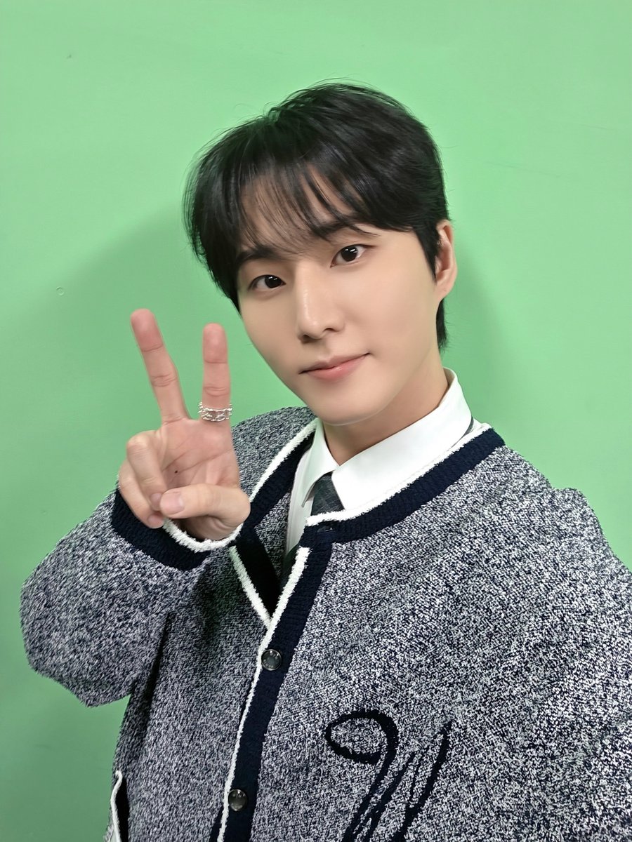 DAY6 tweet media
