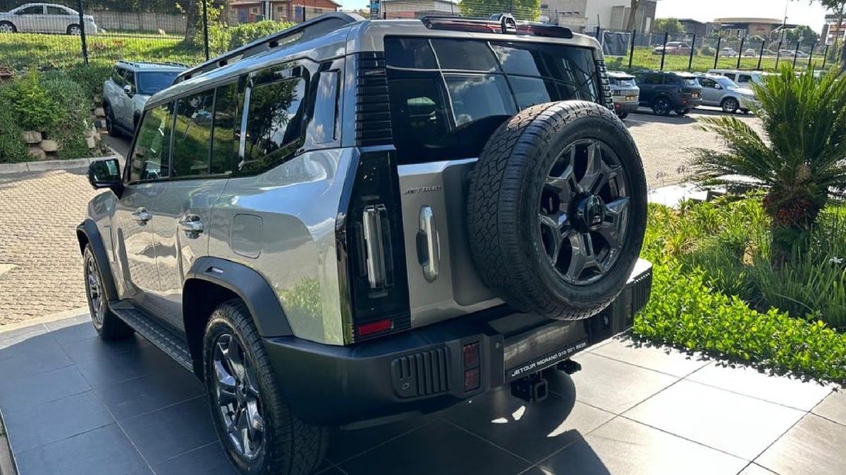 ChiefImports's tweet photo. #chiefimportskenya🇰🇪 

JETOUR T2 AWD
Year: 2025
Color: Highway Grey
Mileage: 15,000 kms
Engine: 2.0L Turbo Petrol

Location: South Africa 🇿🇦

📍 IMPORT ON ORDER

Contact us for pricing, CIF details &amp; import process on:
☎️ 0710 222 228
Arboretum Drive📍 https://t.co/1TdL050tXG