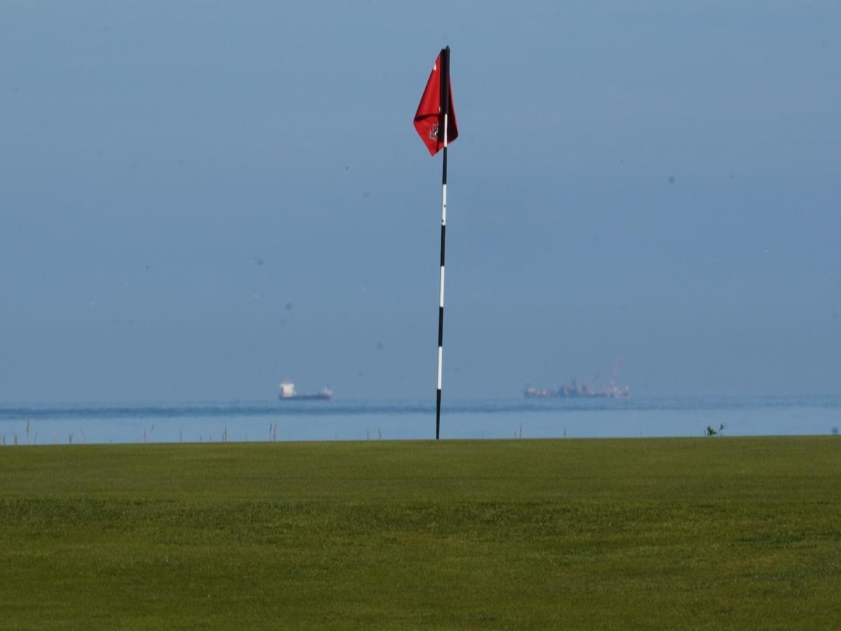 RLGCHoylake's tweet photo. A brilliant week here at Royal Liverpool. When the sun comes out, there's nowhere quite like it.

Here's a look at Hoylake this past week. From the clubhouse looking over the beautiful links, to the bright blue skies that made you wish every round could last a little longer. https://t.co/lJmvSam9OW