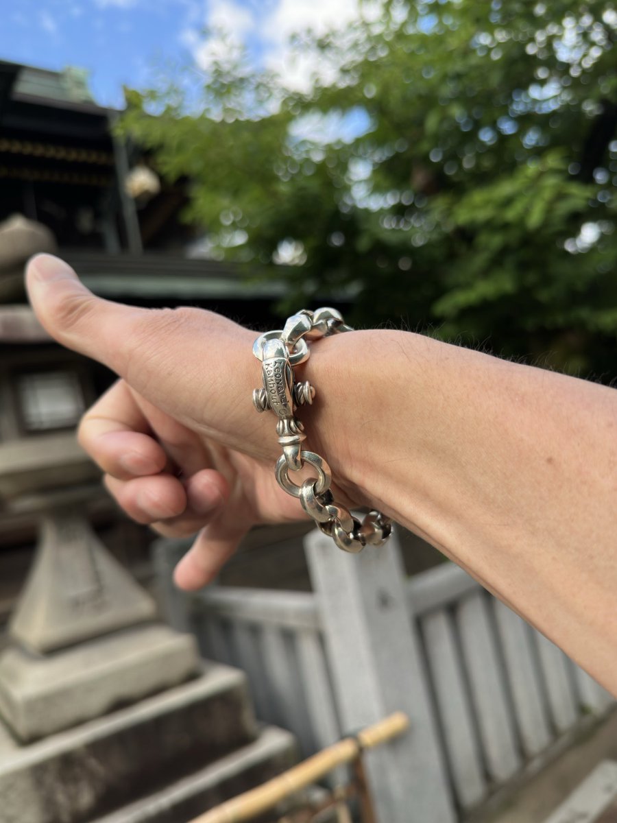 Ku35906942's tweet photo. 【レナードカムホート】
HERMESのシェーヌダンクルやChrome Heartsのクラッシックチェーンなど色々購入したが、周り回ってこのシルクリンクが1番好きだ。 https://t.co/Za8XE5AjUE