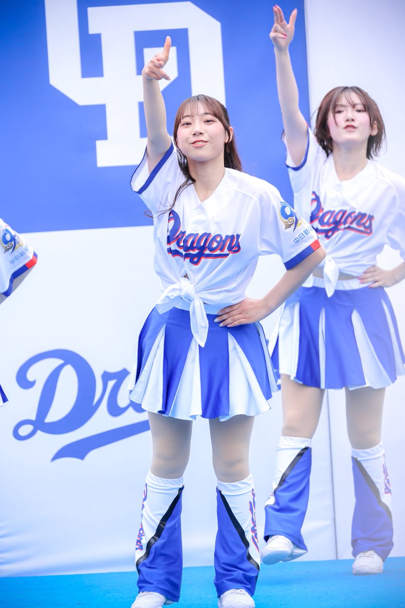 FEdays758's tweet photo. 心のスキマにドーン！

#チアドラゴンズ https://t.co/bhGvTPNLvC