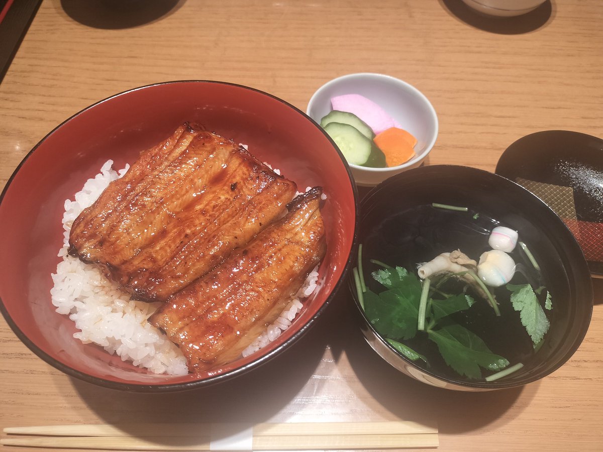 HappyAkk's tweet photo. うな丼ランチ🍴ごちそうさまでした！

#美味しかった #ランチ写真 #贅沢ランチ #大手町ランチ https://t.co/q7YeBpEiNn