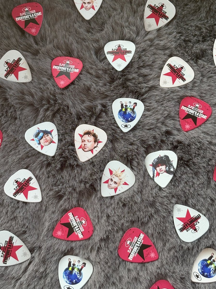 𝒎𝒊𝒄𝒂𝒉 ☆ will see 5sos! tweet media