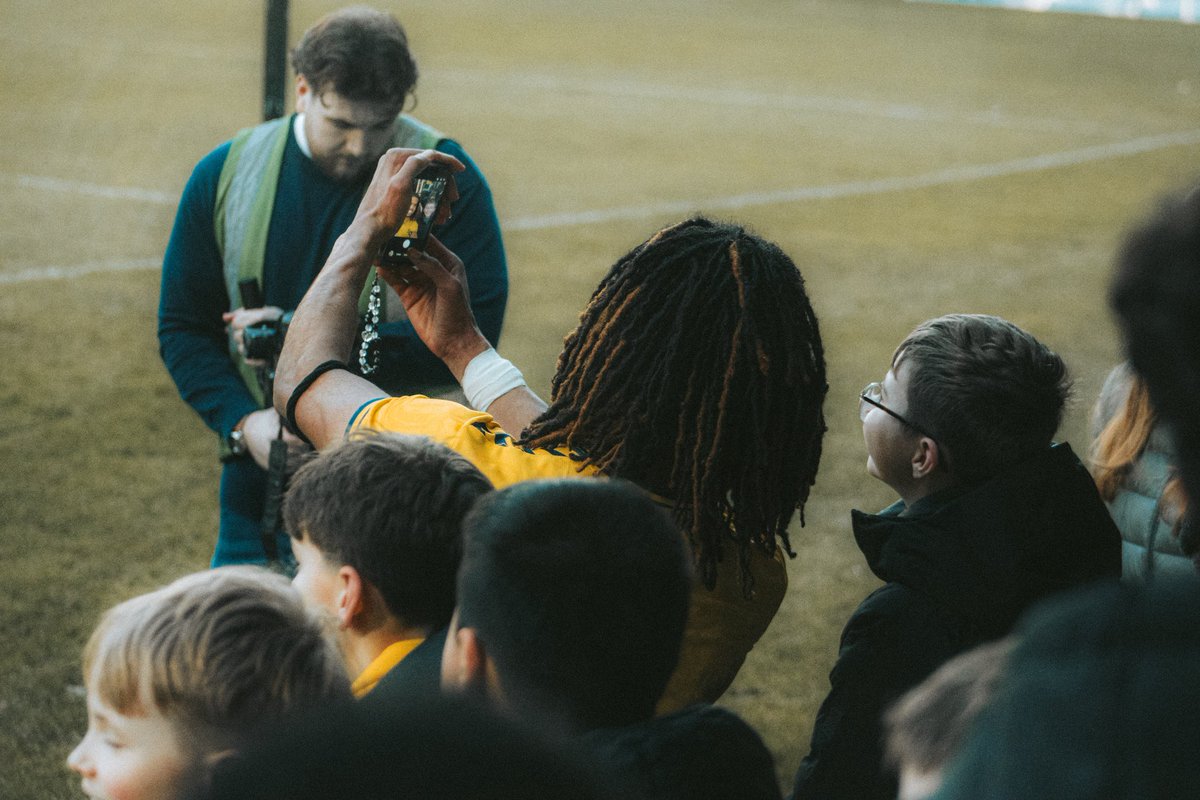 LSery_11's tweet photo. It’s been an amazing season at Clarence park, It’s a shame to say but I’ll be leaving the club and onto a new challenge for the upcoming season. I want to thank the fans , management team, players and everyone involved at the club for a memorable season 💛💙 Thankyou Saints! https://t.co/0DOuw4a6ho
