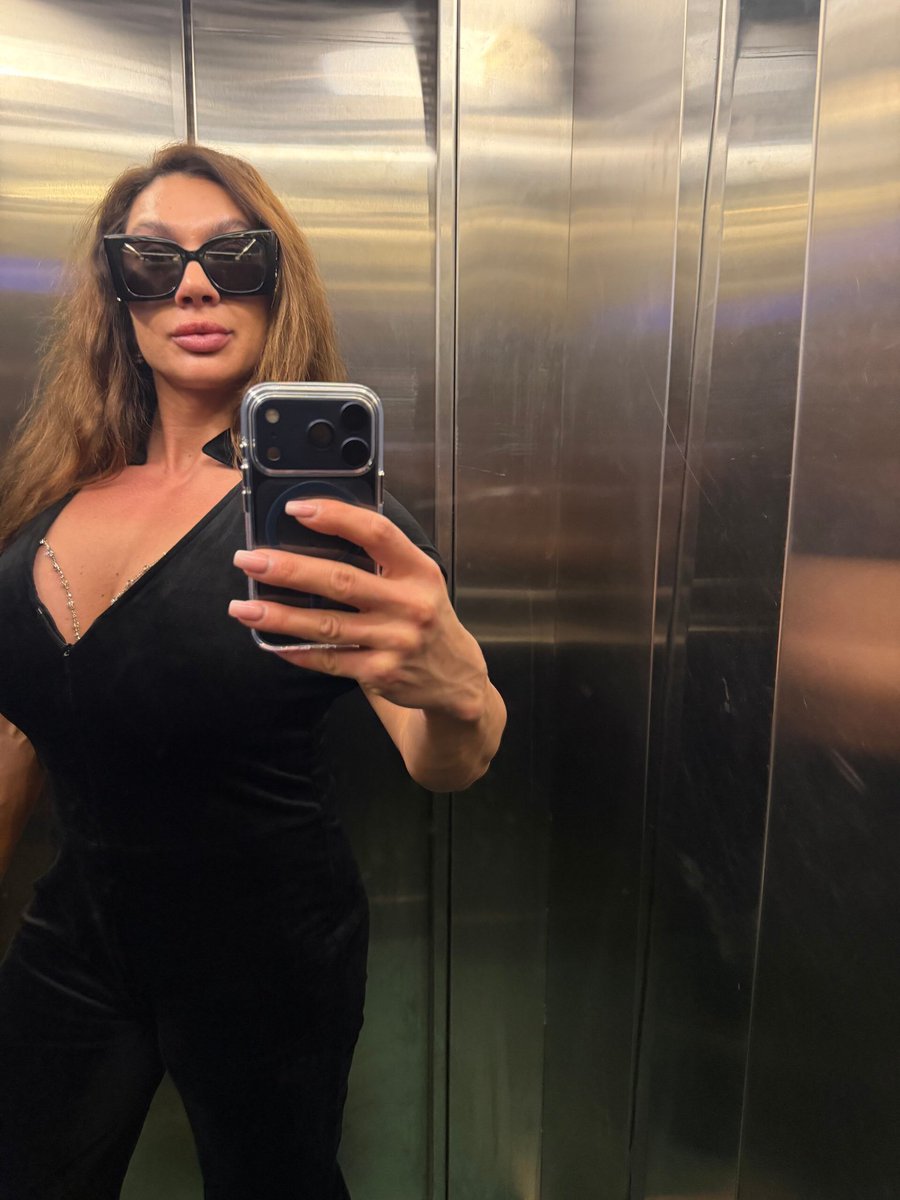 NINA tweet media