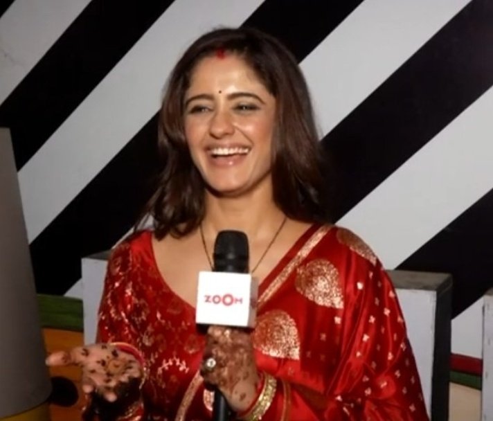 xyz1234578__'s tweet photo. AHHHHH FINALLYYYY!!!😭❤️

Presenting Mrs. Mannat Vikrant Saluja!🫠 ✨
Waited ages to see her with sindoor and a mangalsutra😫
&amp; Can’t wait to see her gorgeous newlywed look now.🥹❤️
#mannat #AyeshaSingh https://t.co/aJ4W4evx5i